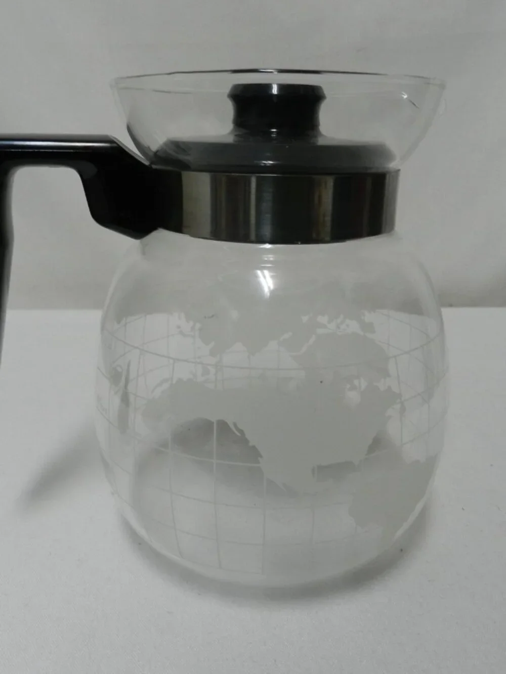 NESCAFE Vintage Frosted Etched Glass World Globe Coffee Pot Black Plastic w/Lid